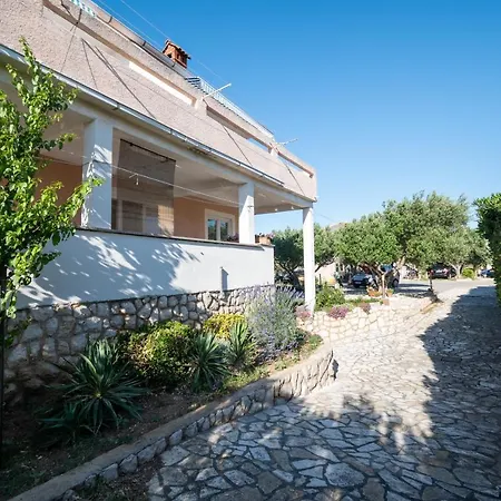 公寓 With Parking Space Povljana, Pag - 6298 波弗加纳