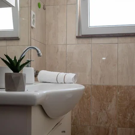 Apartament With Parking Space Povljana, Pag - 6298 *