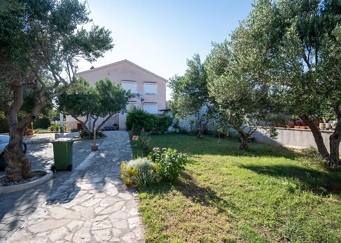 Апартаменты With Parking Space Povljana, Pag - 6298 *